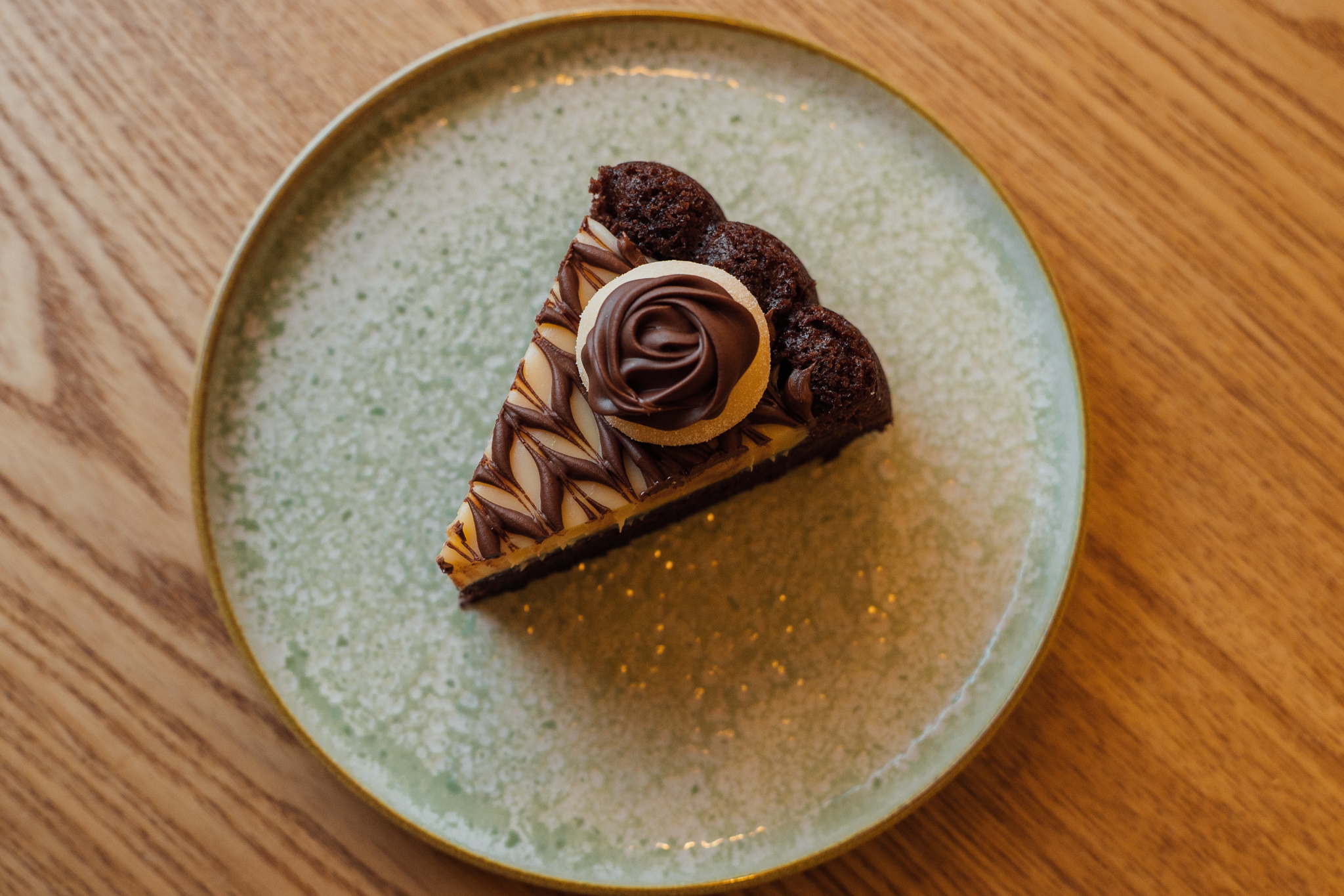 Fatia de Charlotte com chocolate, Nido e Nutella